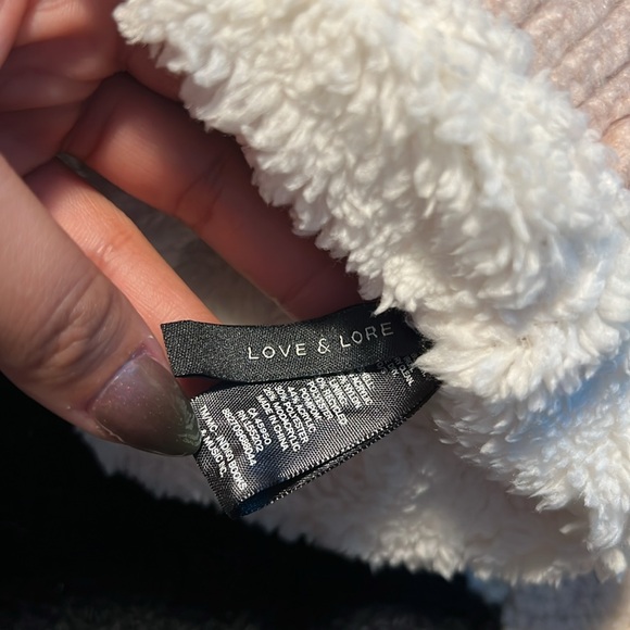 Love and Lore Toque - Picture 3 of 3